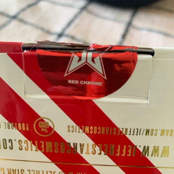 JSC RED CHROME HAND MIRROR - Picture 2 of 4